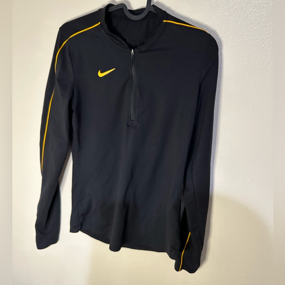 Black Nike Tennis 1/4 zip